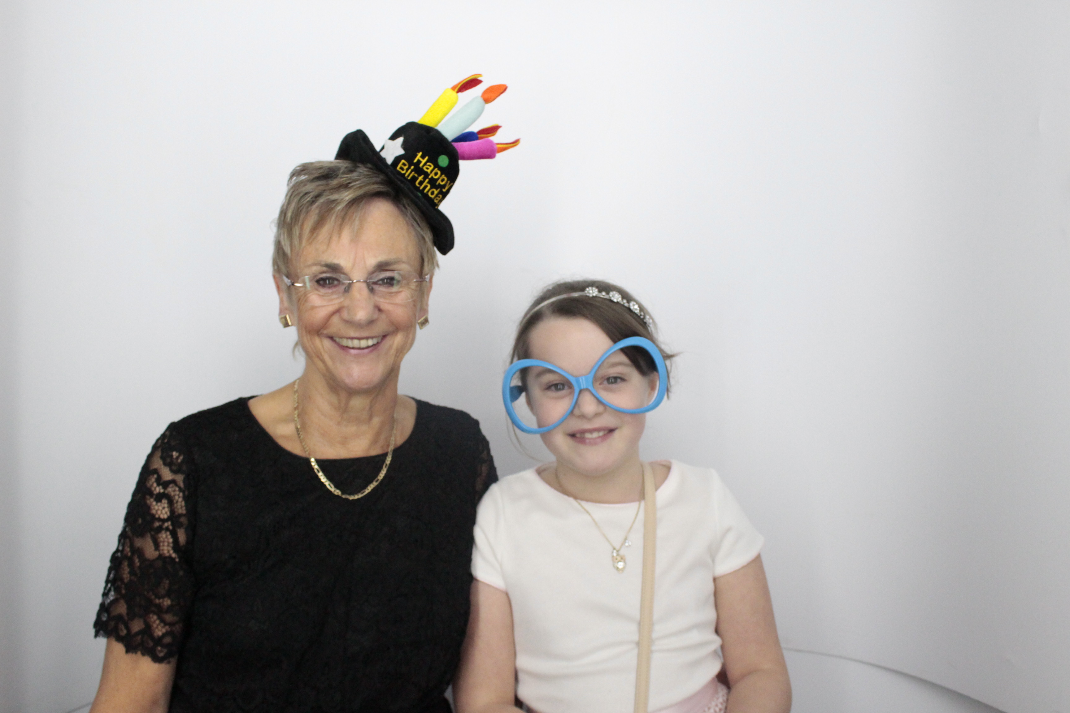 Dorothy's 90th Birthday | View more photos from the event at gallery.myphotoboothexperience.co.uk/u/MyPhotoBoothExperienceLtd/Dorothys-90th-Birthday